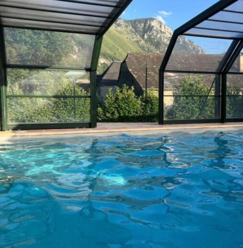 La Suite Unique - Le Jardin Sur Les Pyrenees- Vue Panoramique Montagne -Jardin Cloture Prive De 100M2-Parking-Linge De Lit Et Serviettes Compris- Bielle Kültér fotó